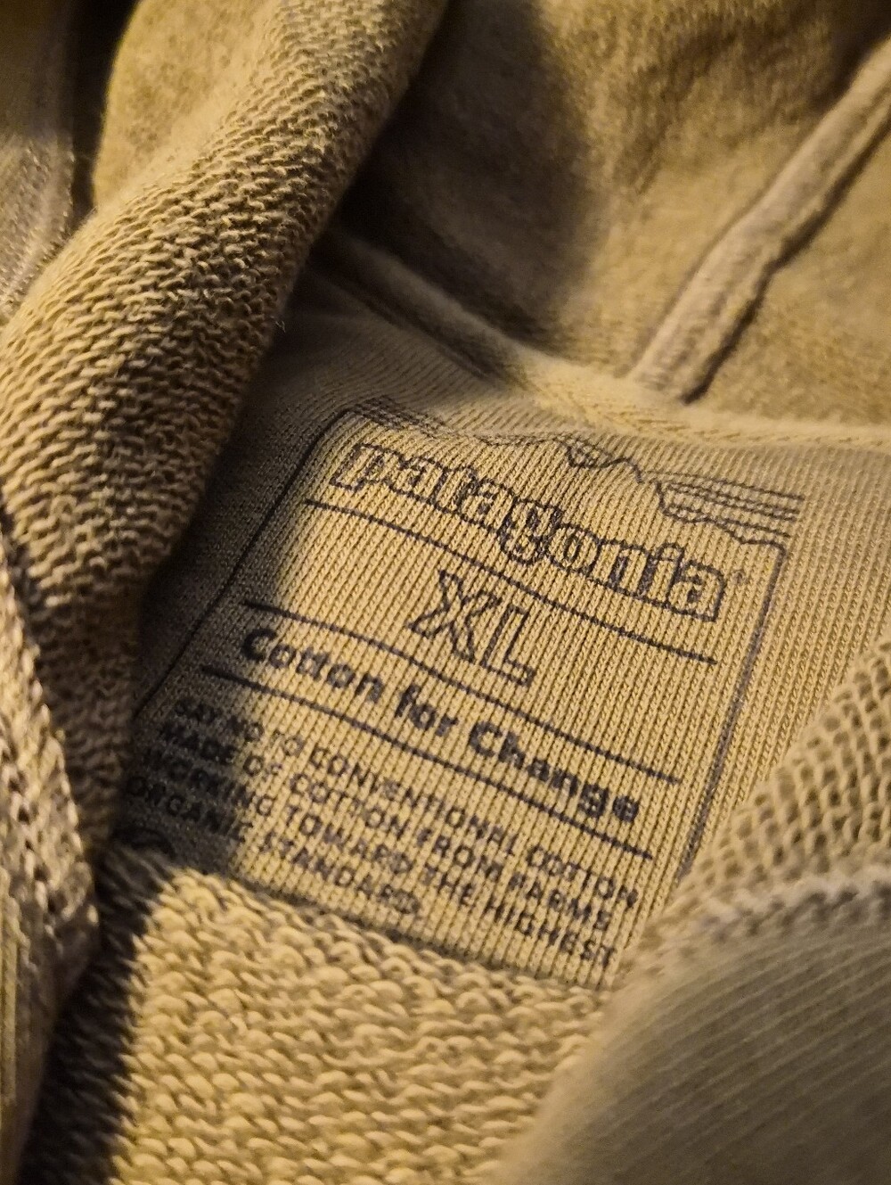 Patagonia 100% Cotton Women's Boxy Essential Hoodie in Shelter Brown - Picture 3 of 6